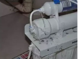 凈水權威專家還強調:不管哪種凈水機器設備,應用里都要特別注意