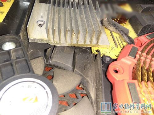 軸流式風(fēng)機(jī)卻干了離心通風(fēng)機(jī)的風(fēng)道