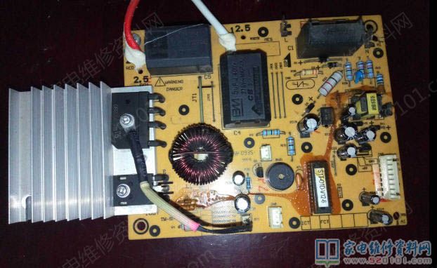 美的電滋爐,常見故障狀況是燒開水一會就關機,查驗設備沒有輸出