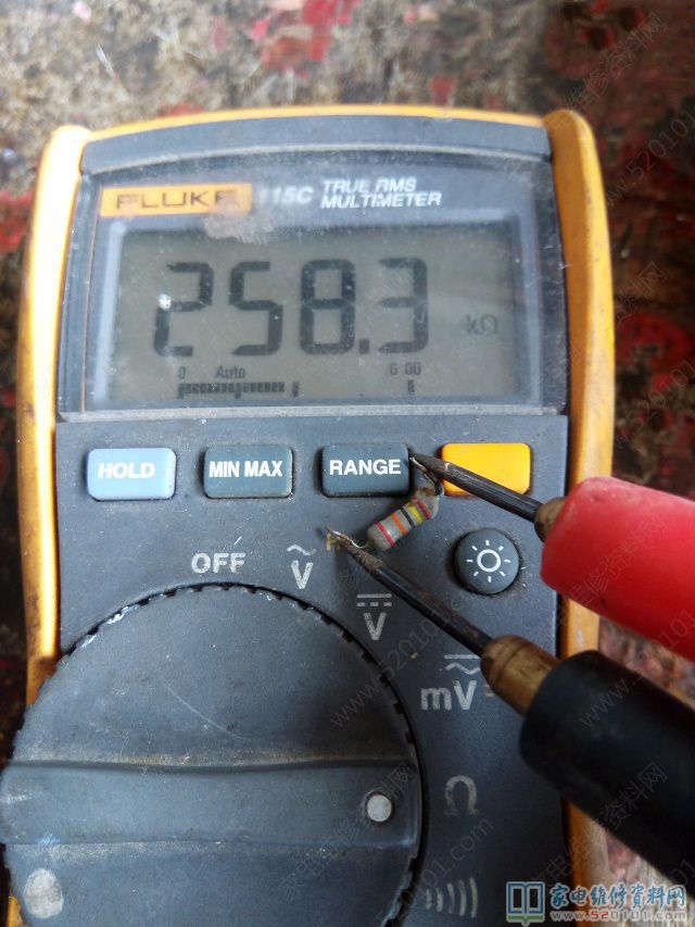 崩騰PC20NAF電滋爐,客戶說不加溫,在我維修中心里邊插電