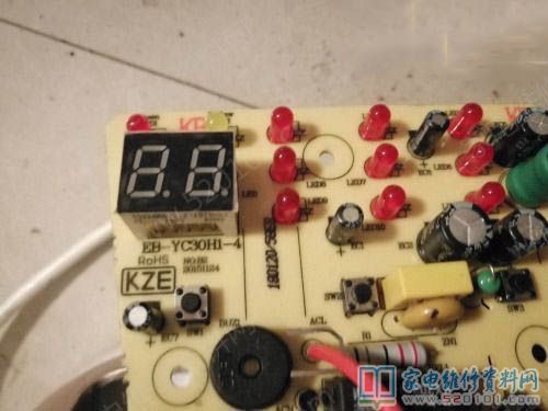 伊萊特EBYC30H1電飯煲到我維修中心,說不是插電,我搜了