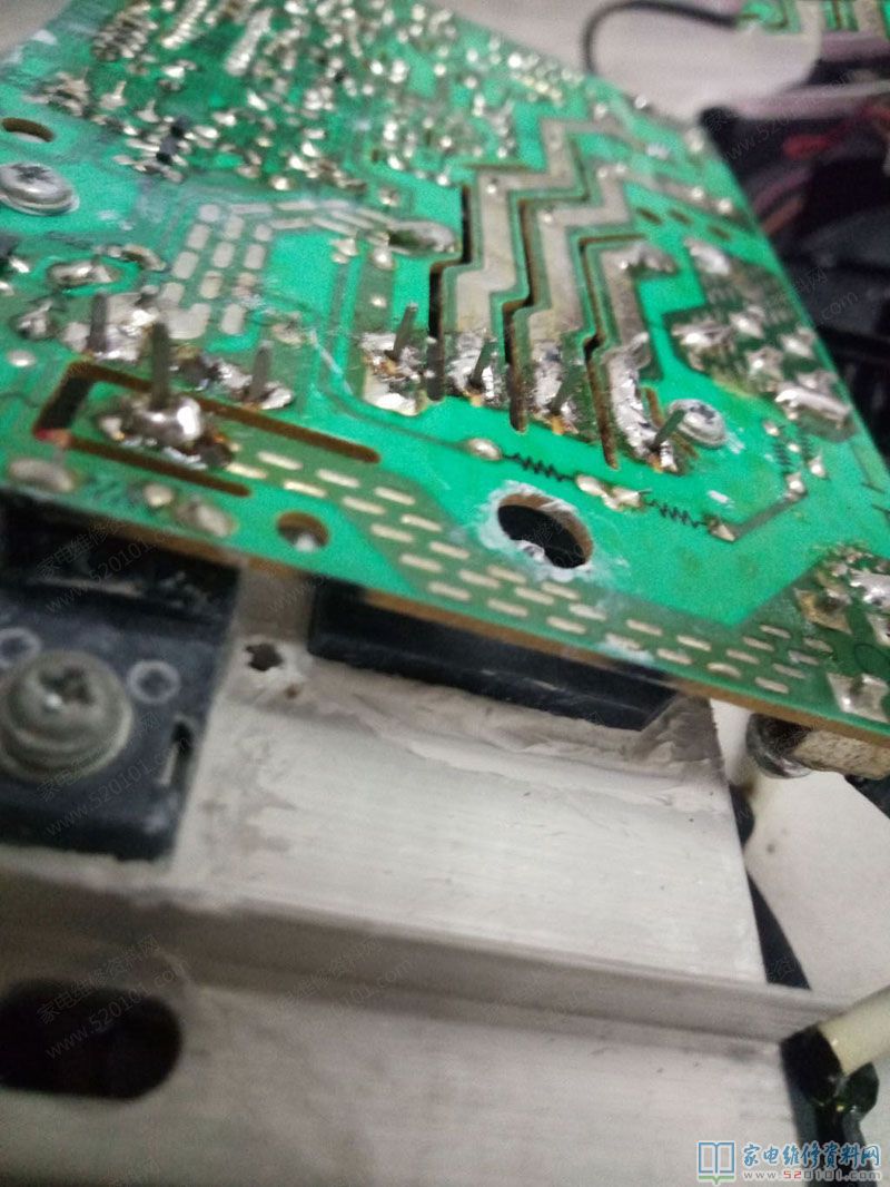 艾美特電磁爐壞掉,電滋爐的型號規(guī)格是CE2145
