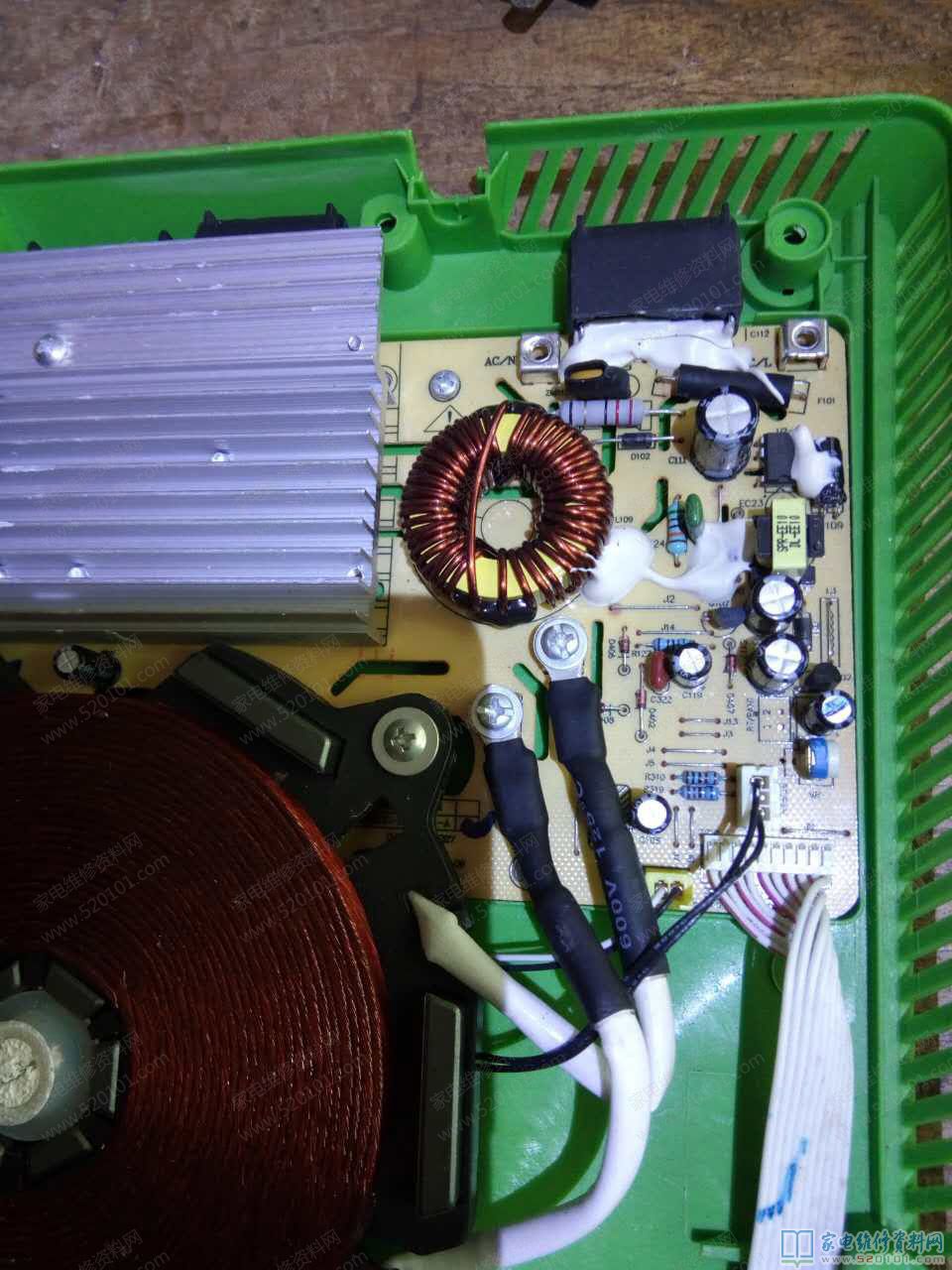 接修一臺(tái)蘇泊爾電磁爐,常見故障主要表現(xiàn)