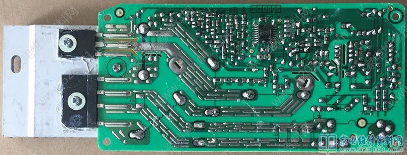 美的RT2135纖薄電滋爐