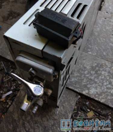 平常開啟熱水龍頭或淋浴花灑電源開關