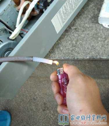 碰到該類控溫天然氣熱水器發(fā)生E5,一般換風壓開關(guān)就好了,風壓