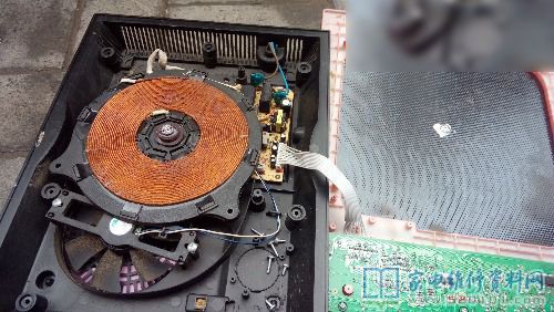 電滋爐常見故障是間歇性加熱,通電試機(jī)加熱一切正常