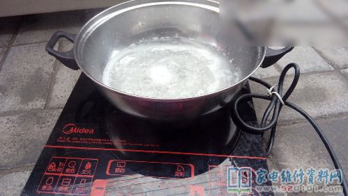 電滋爐常見故障是間歇性加熱,通電試機(jī)加熱一切正常