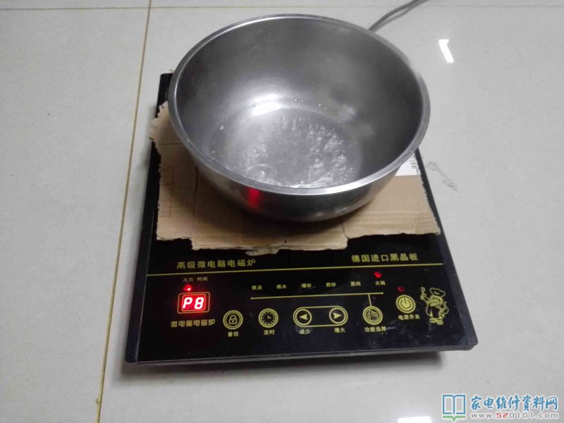 接修一臺仿冒觸碰電滋爐,插電無反映。從外邊看還挺新的,拆卸一