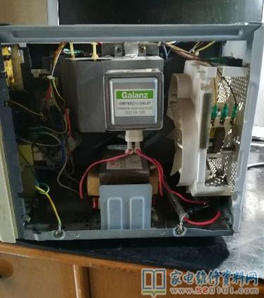 微波爐加熱,常見故障是可以啟動但不加溫,查驗發覺磁控管已壞,