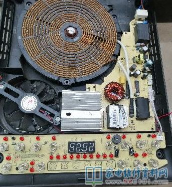 電磁爐插電開機后,實際操作一切正常