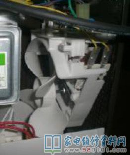galanz變頻微波爐加熱,在電腦板上有一個(gè)自查程序流程,當(dāng)
