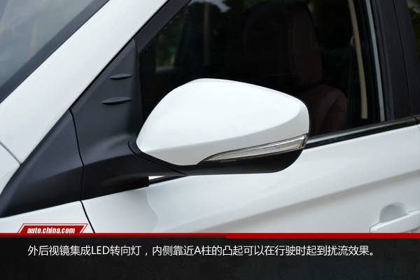 造型時尚/動力更強(qiáng) 試駕長安凌軒1.5T 6MT