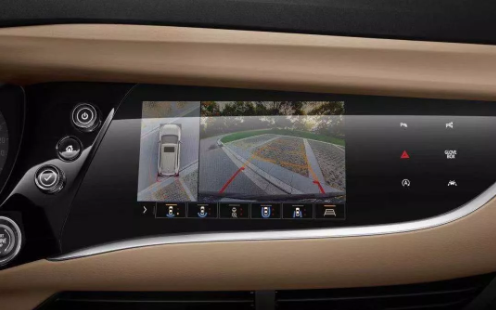 xc60和別克昂科旗哪個好？別克昂科旗城市中產的優選