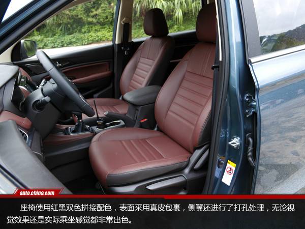 造型時尚/動力更強(qiáng) 試駕長安凌軒1.5T 6MT