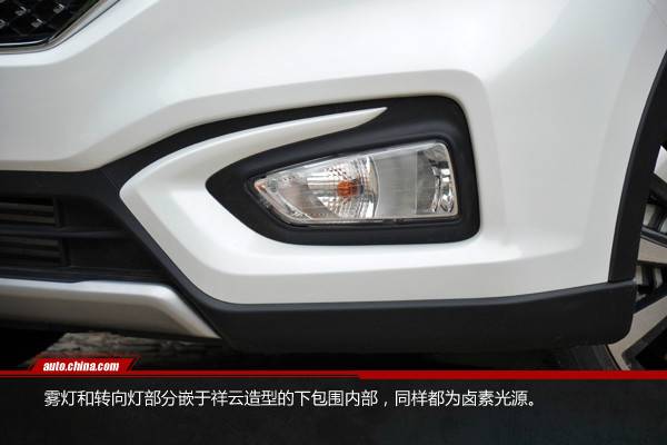 造型時尚/動力更強(qiáng) 試駕長安凌軒1.5T 6MT