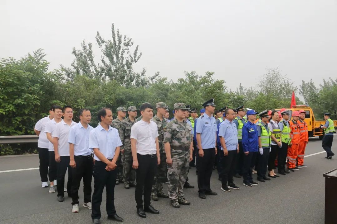 山西翼侯組織開展突發(fā)交通事故（涉危化品）應(yīng)急演練