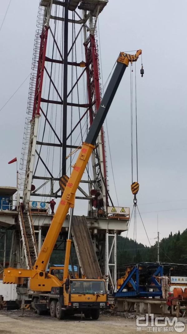 柳工起重機設備